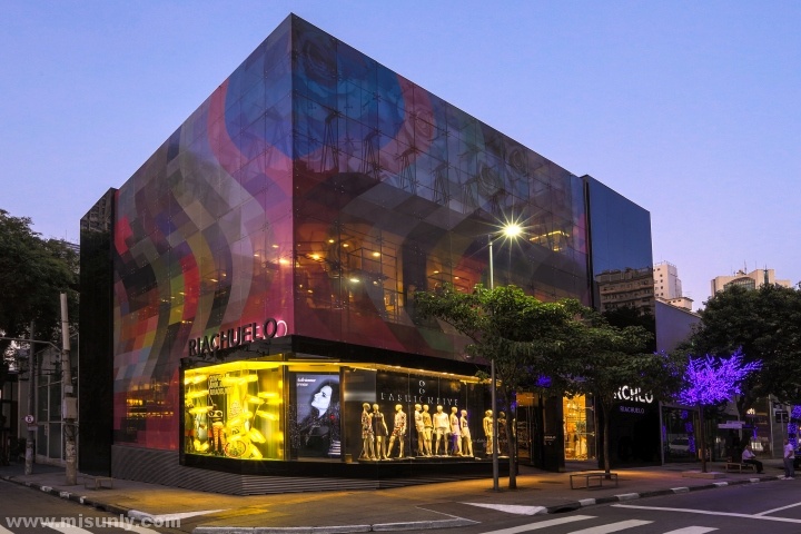 Riachuelo-Flagship-Store-by-FAL-Design-Estrategico-Sao-Paulo-Brazil-30