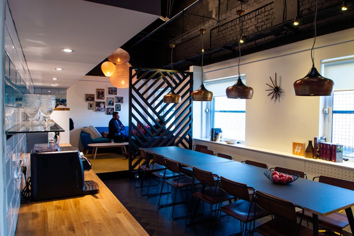 Amarelle-Showroom-and-Office-by-Amarelle-Office-Interiors-Bristol-UK